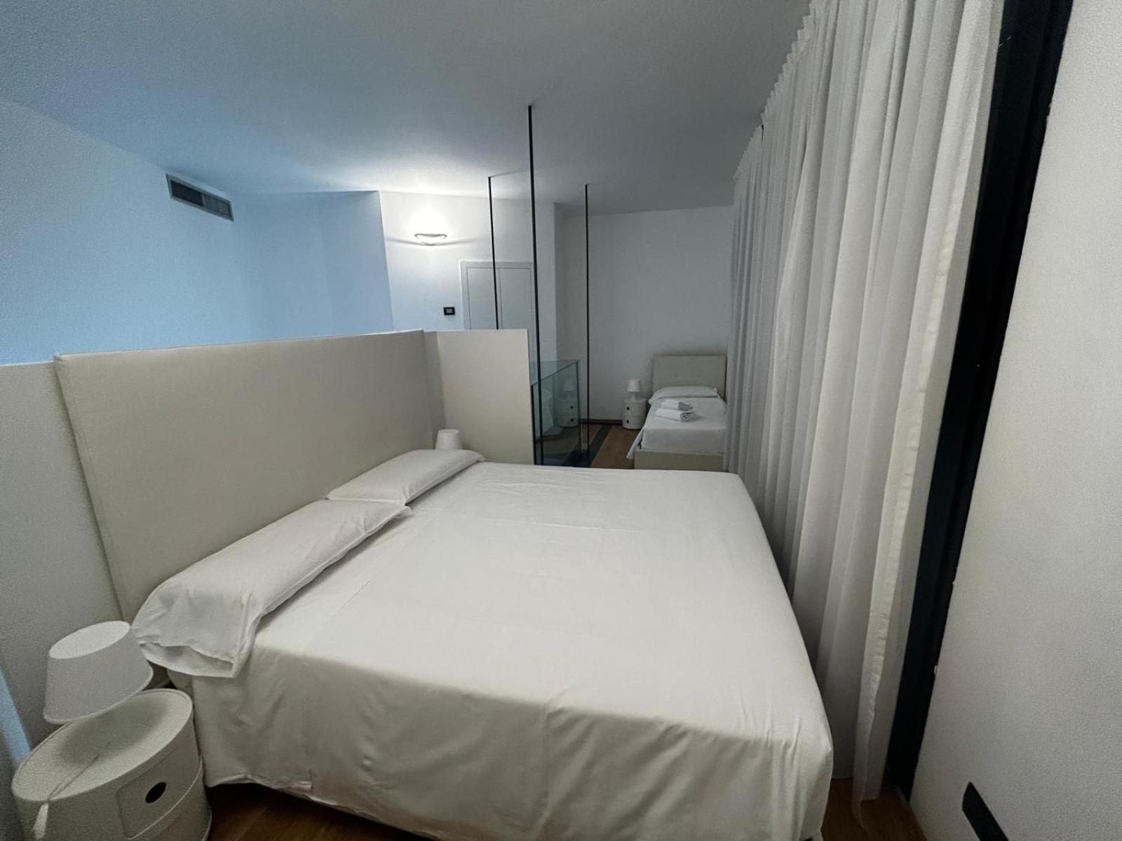 Bb Hotels Aparthotel Isola — Photos 1